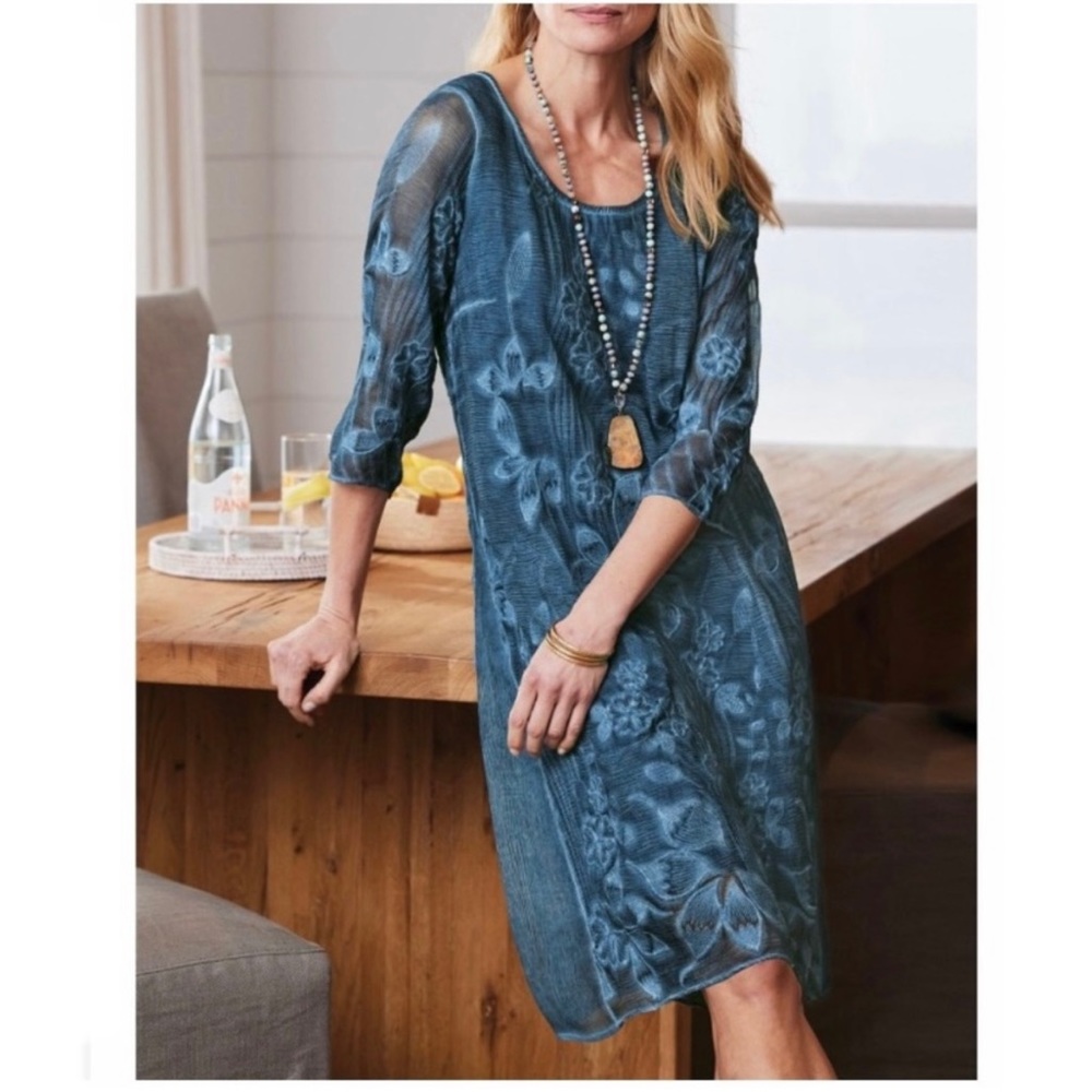 Beautiful soft surroundings 100% silk dress.